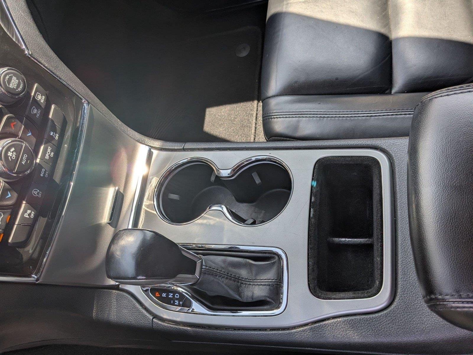 Used 2021 Bright White Clearcoat Jeep Limited image 17