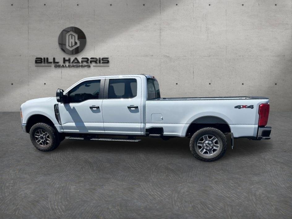 Used 2023 White Ford XL image 7