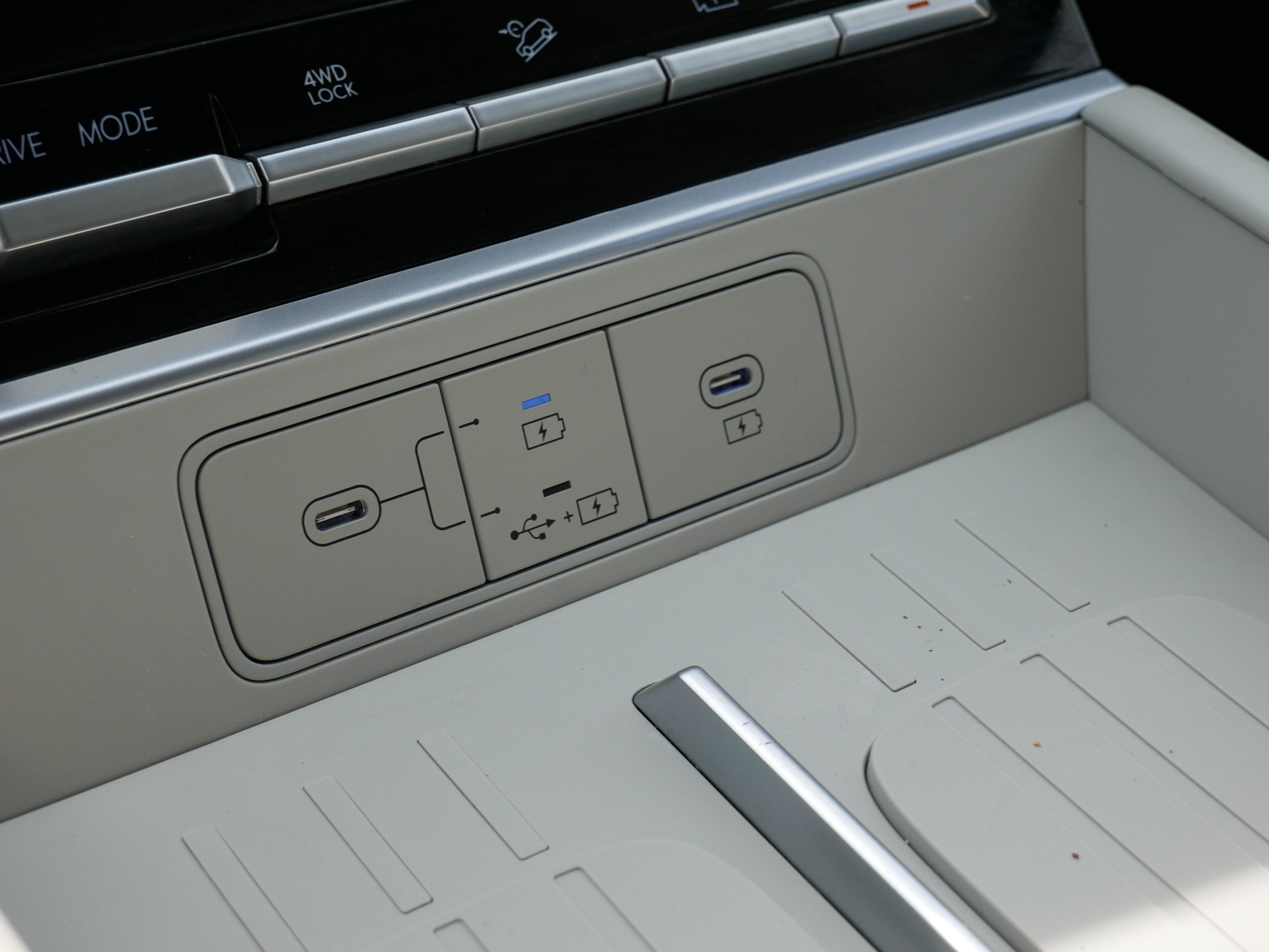 2026 Hyundai Santa Fe SE - Photo 23