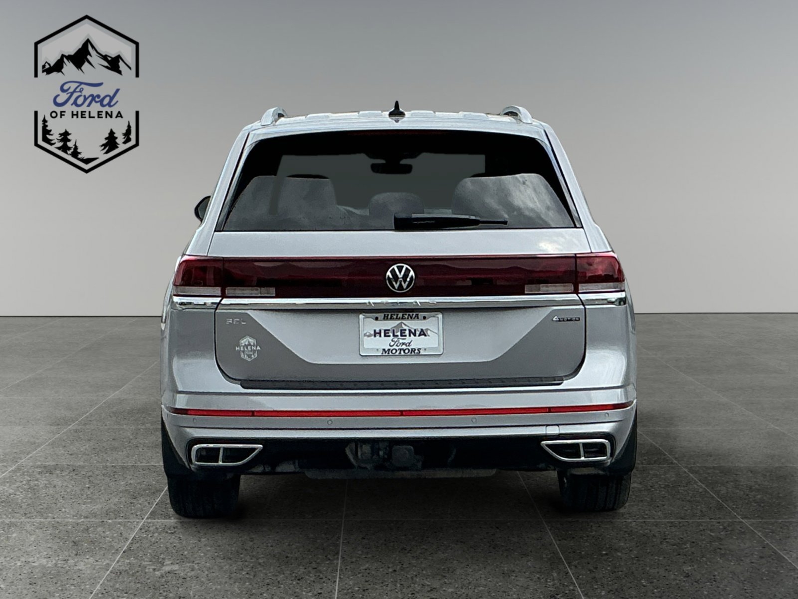 Used 2024 Silver Volkswagen 2.0T SEL Premium R-Line image 4