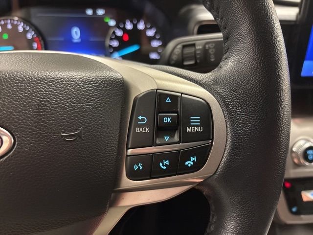 Used 2023 Red Ford XLT image 17