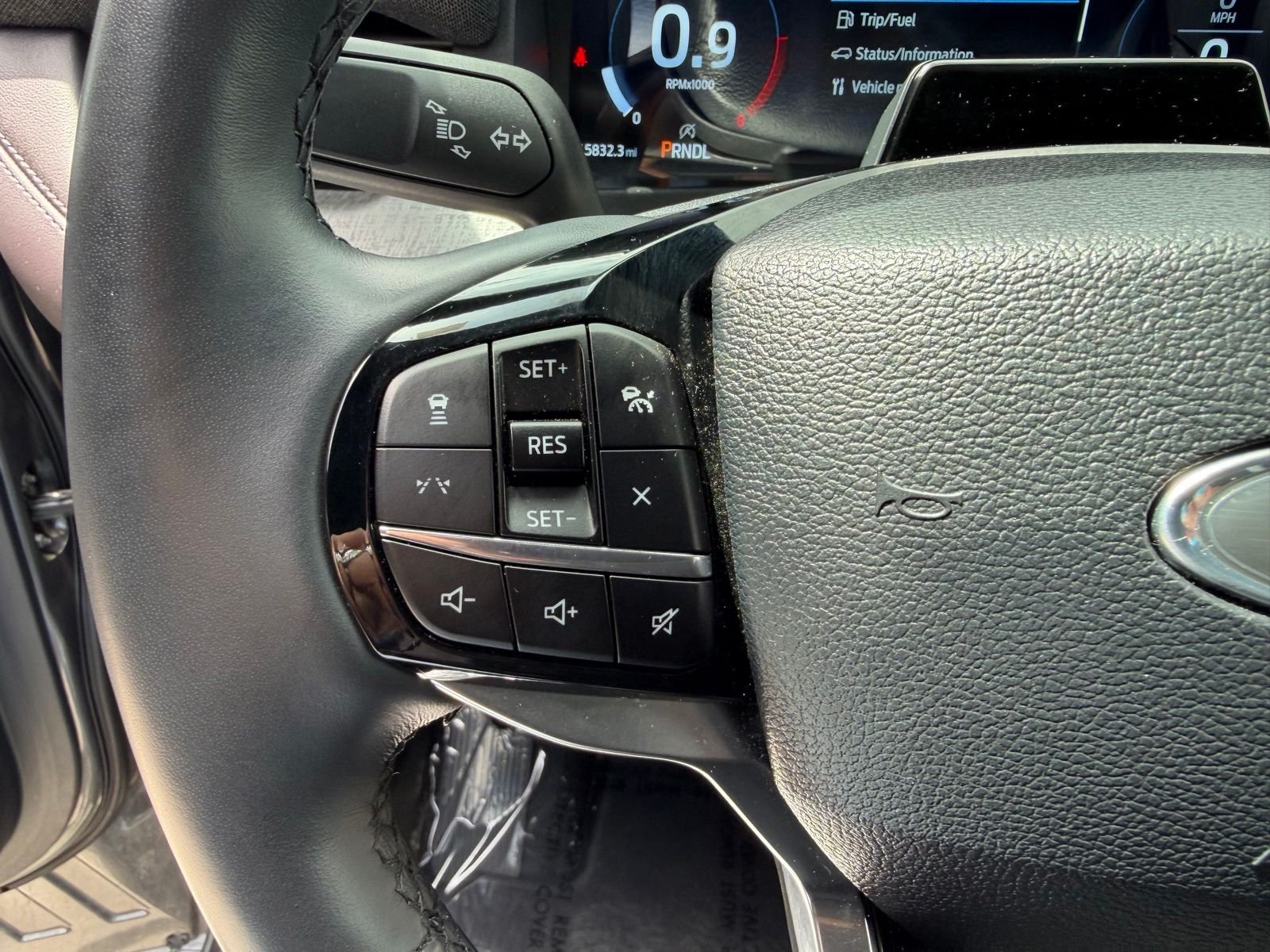 Used 2025 Gray Metallic Ford Platinum image 16
