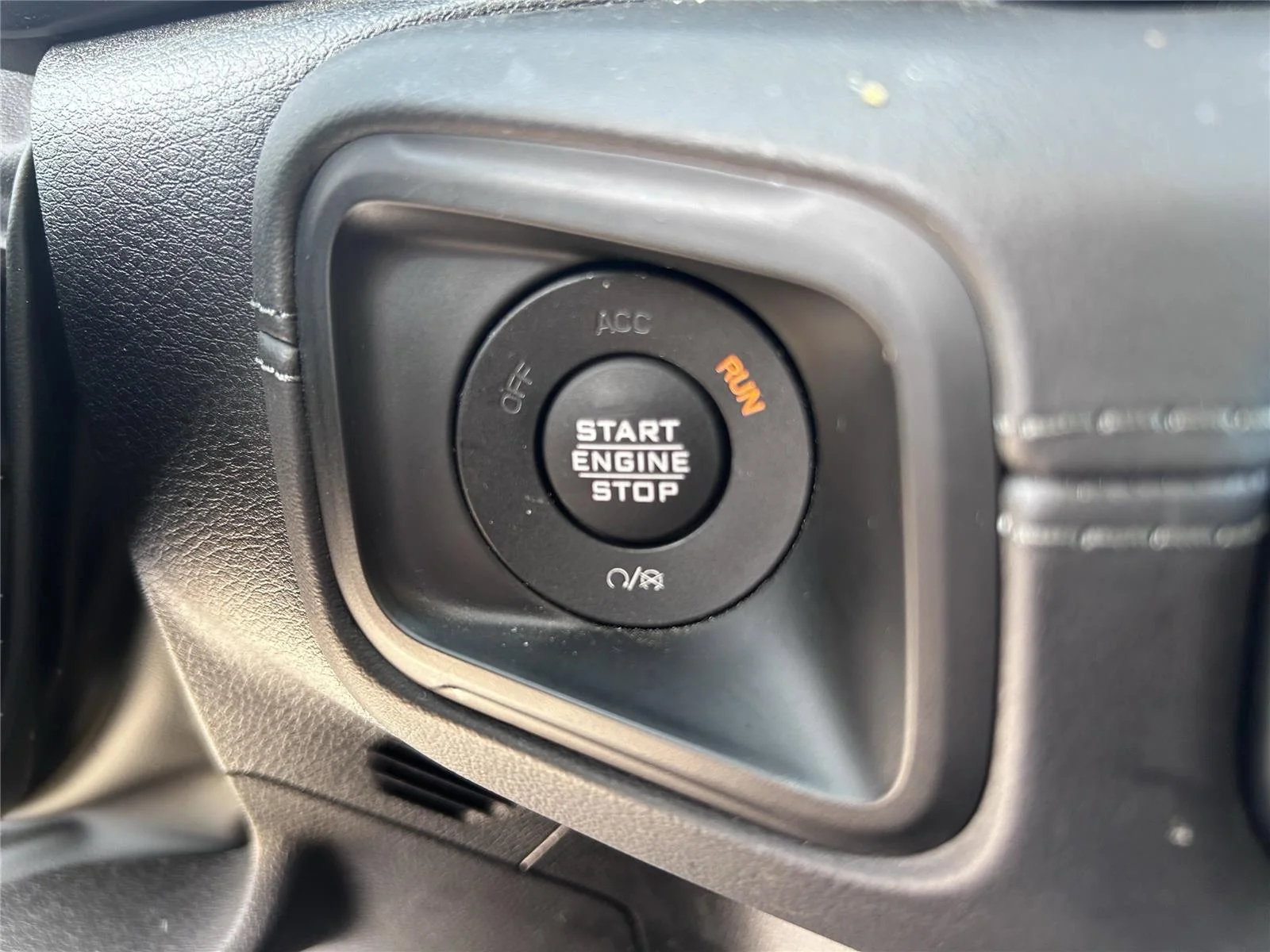 Used 2025 Bright White Clearcoat Jeep Sahara image 16
