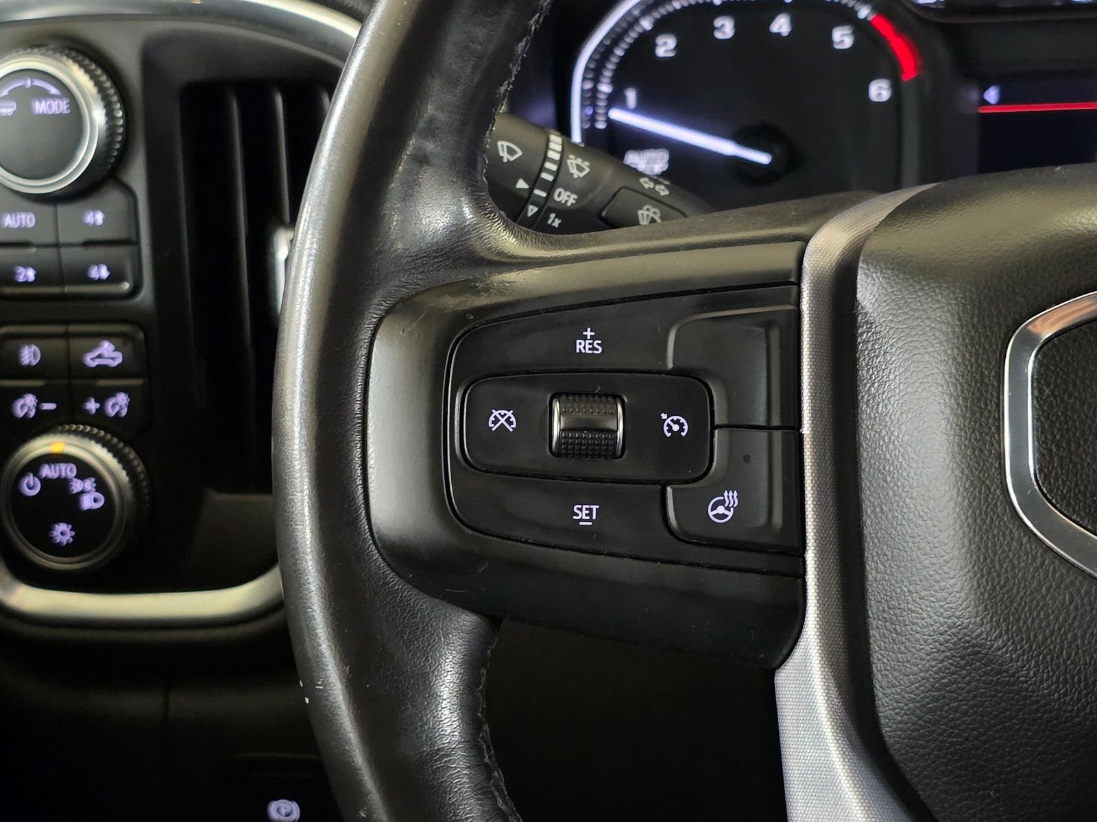 Used 2021 Summit White GMC Elevation image 34