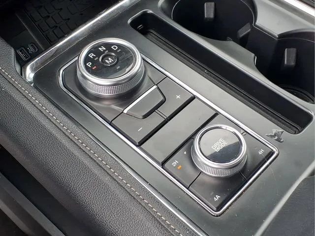 Used 2024  Ford XLT image 9