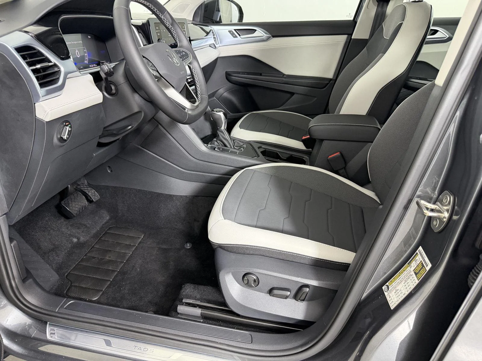 New 2026 GRAY Volkswagen SE image 9