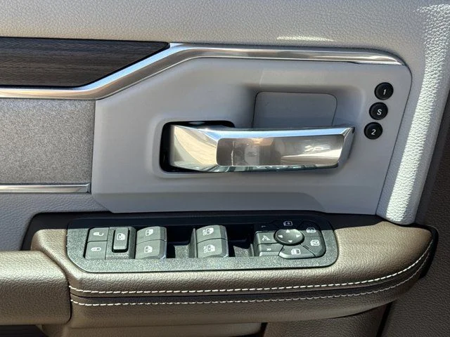 New 2026 Bright White Clear-Coat Exterior Paint RAM Laramie image 18