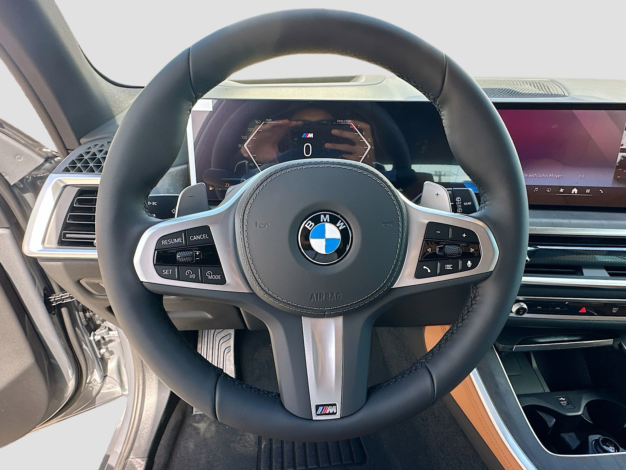 New 2026 Skyscraper Grey Metallic BMW sDrive40i image 8
