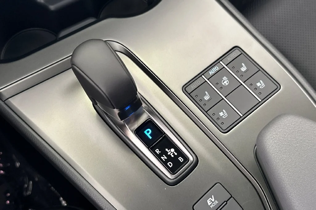 New 2026 Cloudburst Gray Lexus UX 300h PREMIUM image 21