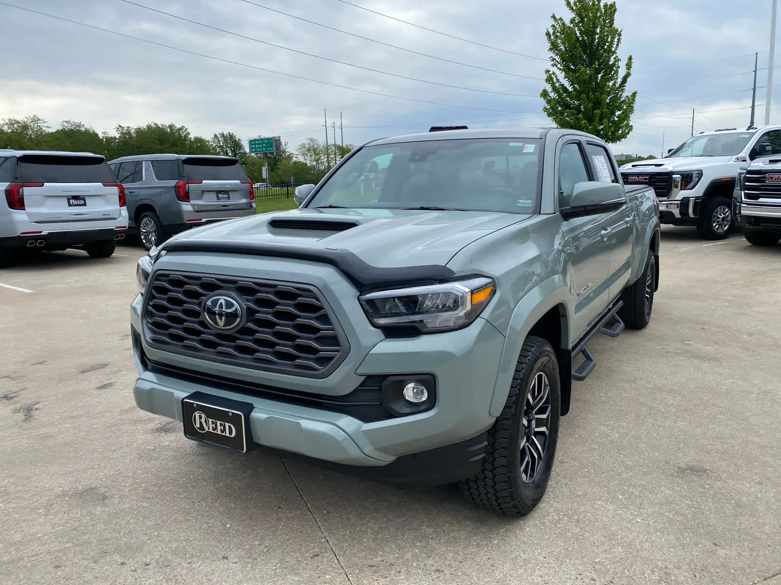 Used 2022 Toyota Tacoma TRD Sport with VIN 3TMDZ5BN4NM136309 for sale in Kansas City