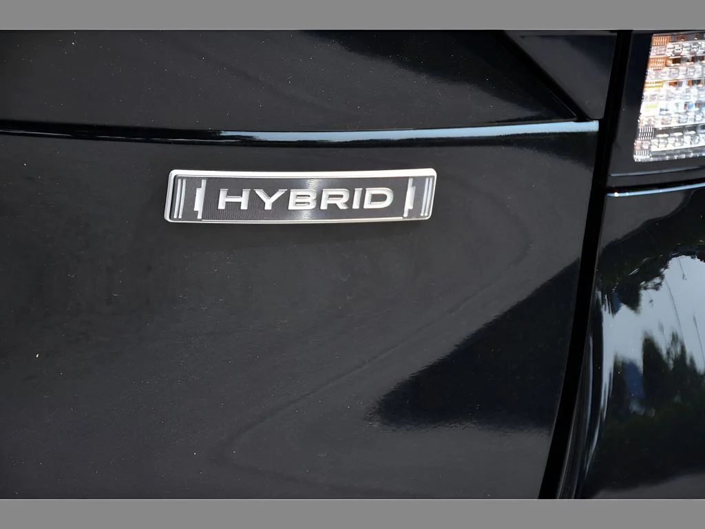 Used 2026 Black Subaru Sport Hybrid image 26