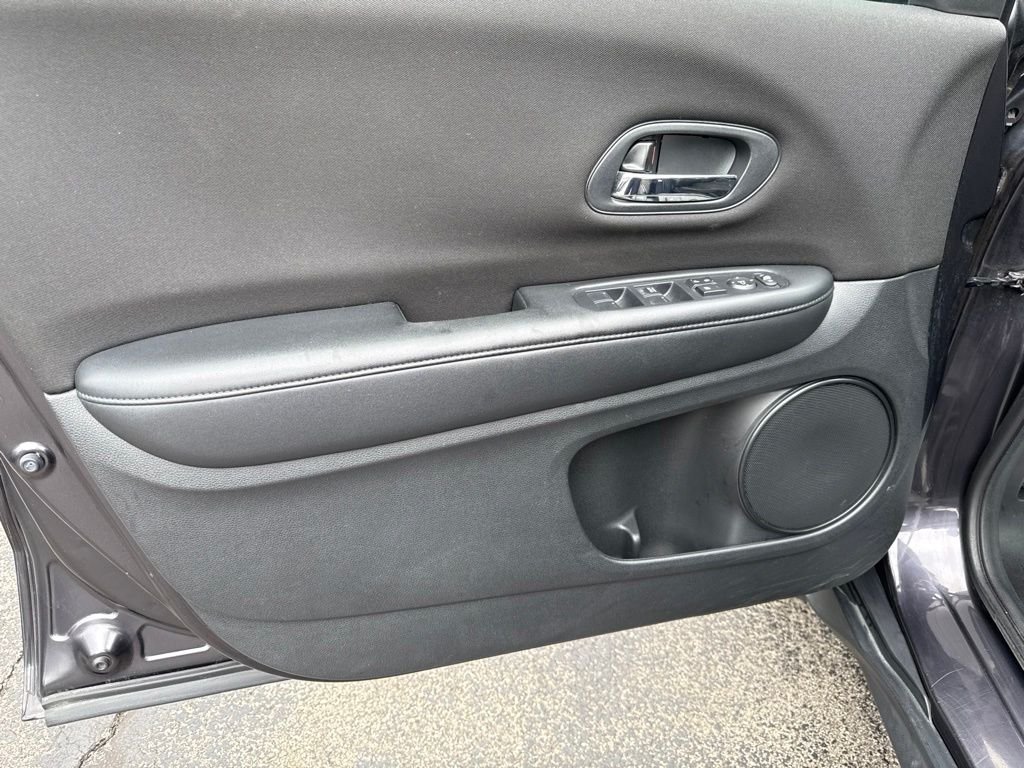 Used 2017 Purple Honda LX image 19