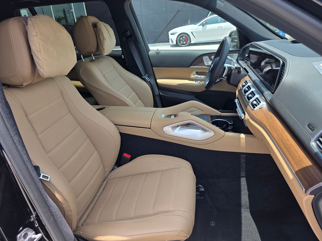New 2026 Obsidian Black Metallic Mercedes-Benz GLS 580 image 19