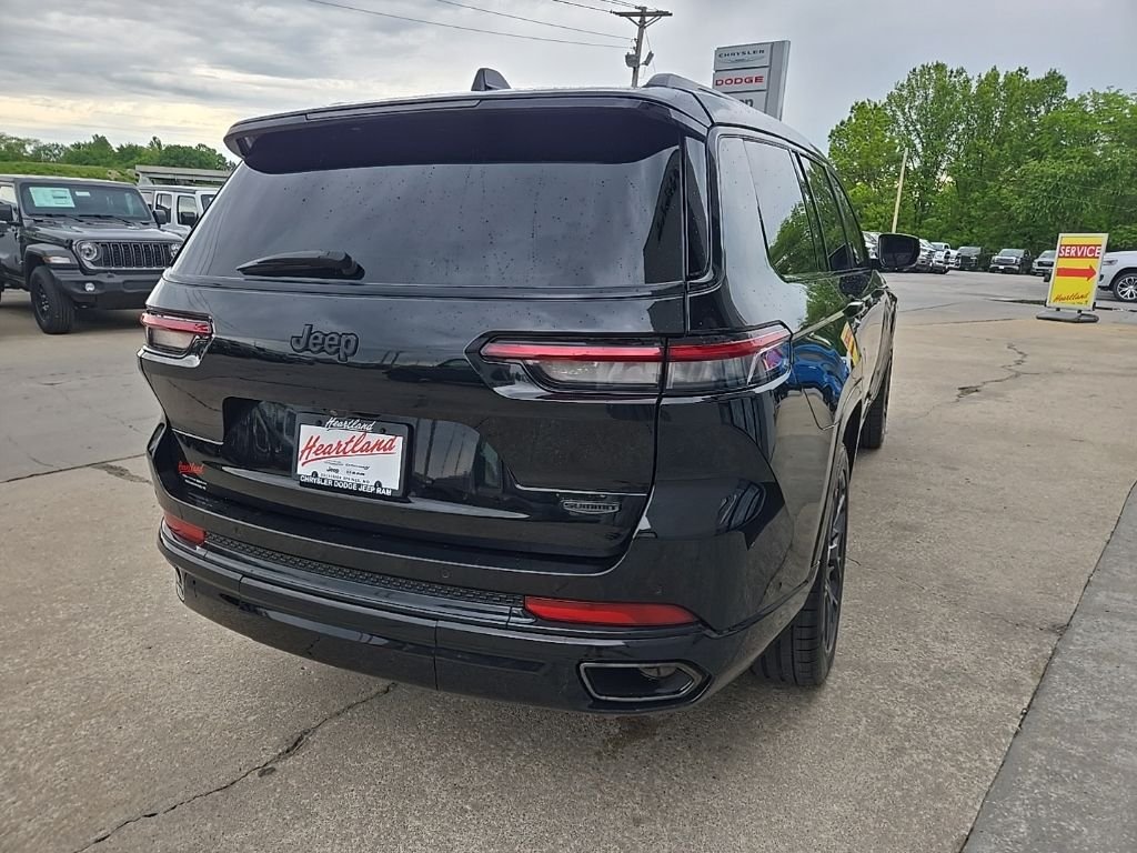 Used 2024 Black Jeep Summit image 13