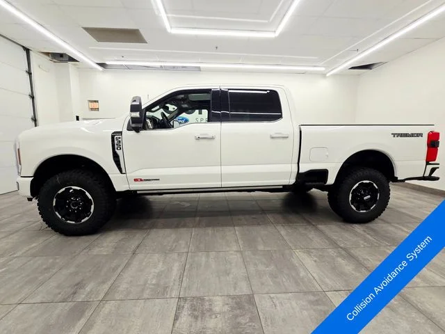 New 2026 Star White Metallic Tri-Coat Ford F-350® Platinum® image 2