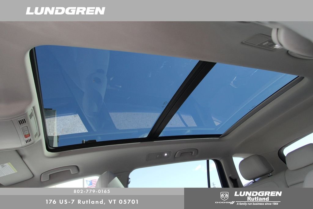2022 Volkswagen Tiguan SE - Photo 30