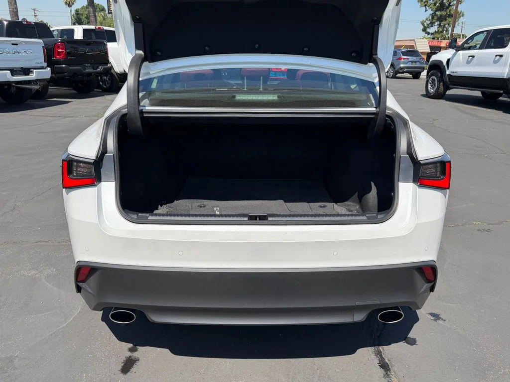 Used 2023 White Lexus 300 image 11
