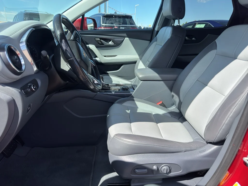 Used 2019 Cajun Red Tintcoat Chevrolet Base w/3LT image 11