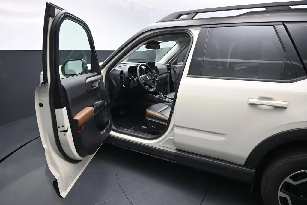 Used 2024 Beige Ford Outer Banks image 8