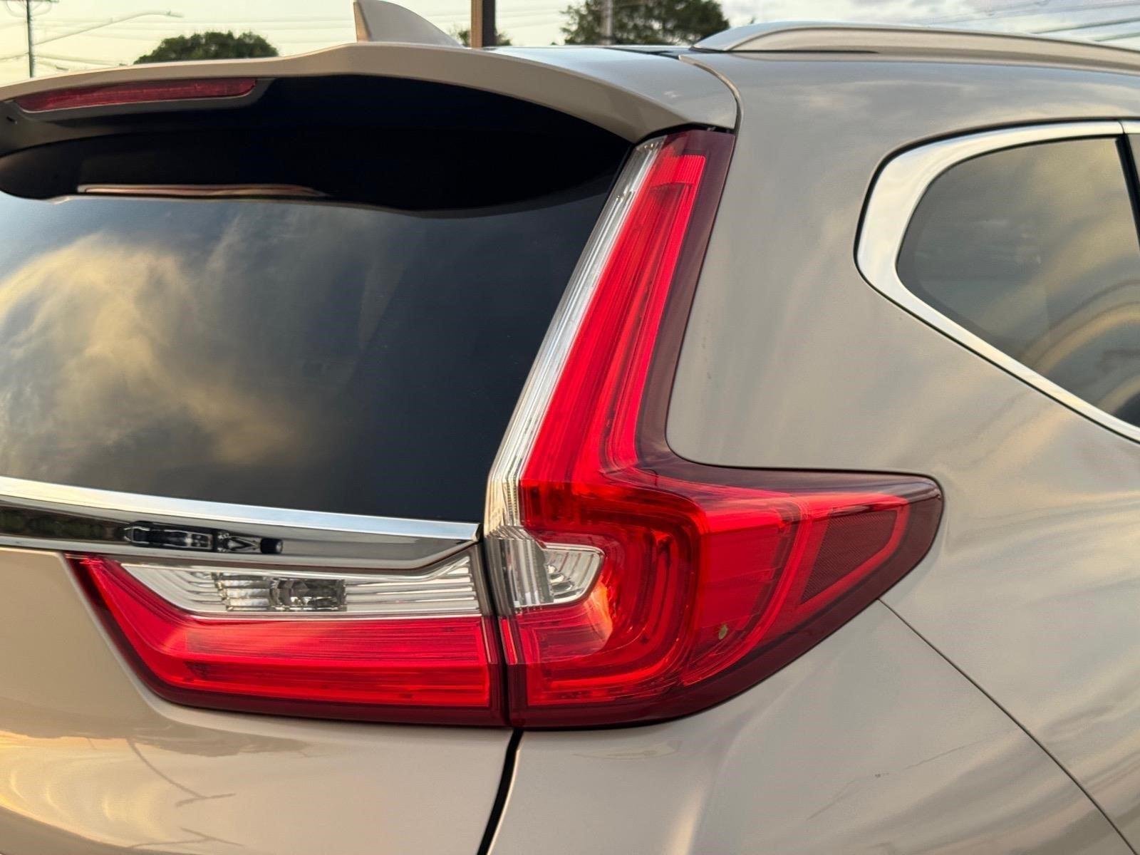 Used 2017 Sandstorm Metallic Honda Touring image 13