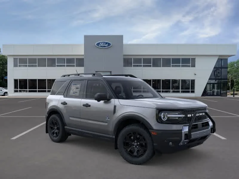 New 2026 Carbonized Gray Metallic Ford Outer Banks image 7
