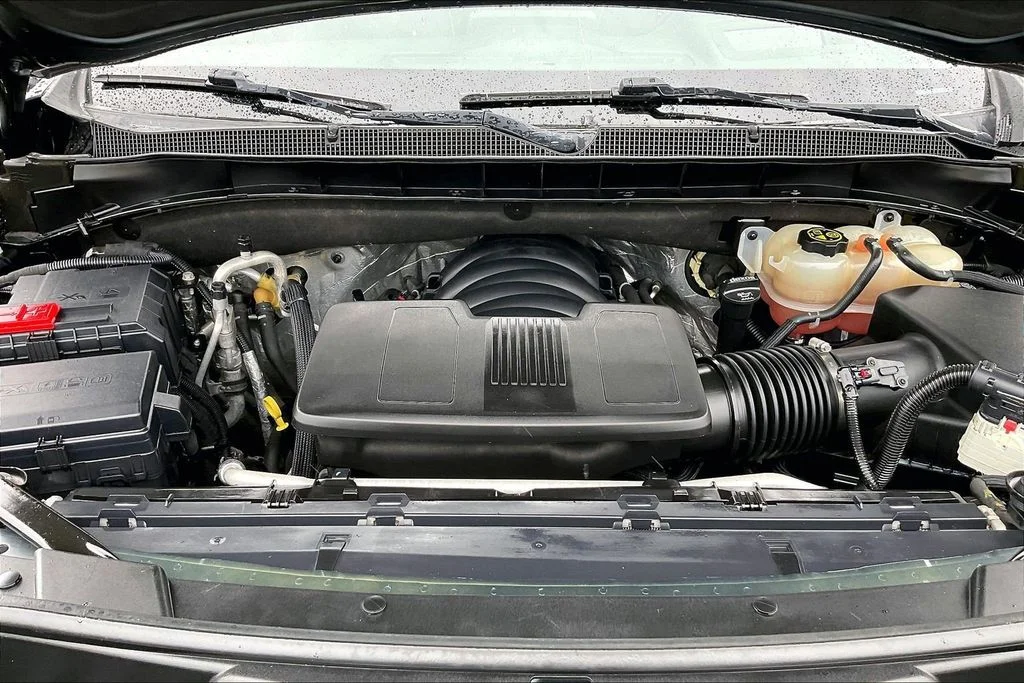Used 2021 Gray Chevrolet Premier image 30