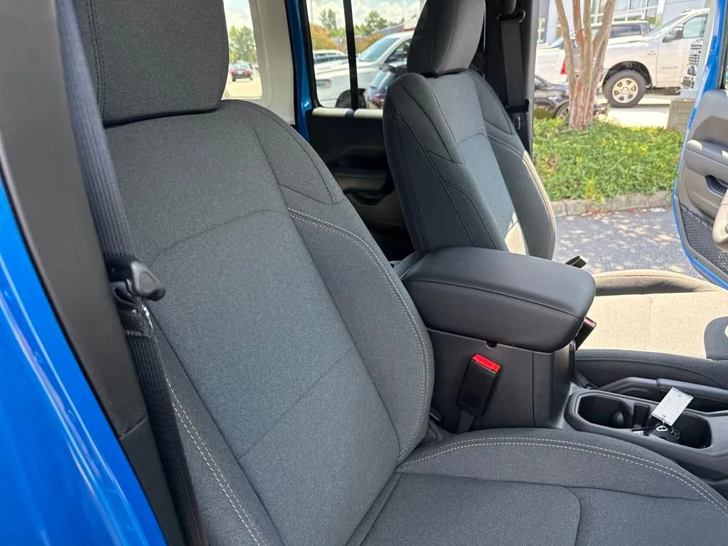 New 2025 Hydro Blue Pearl-Coat Exterior Paint Jeep Sport S image 29