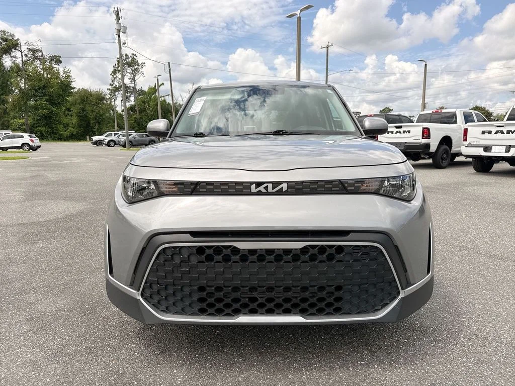 Used 2024 Steel Gray Kia LX image 10