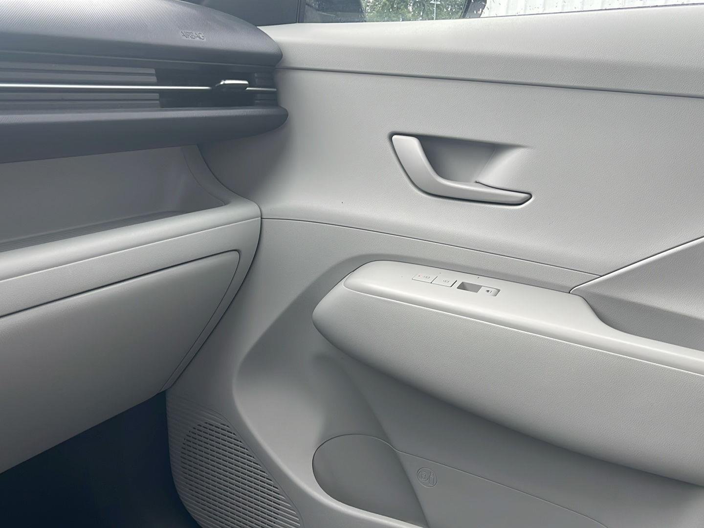 2024 Hyundai Kona SEL - Photo 40