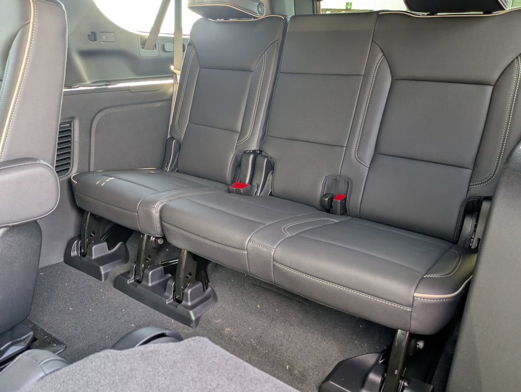 2025 Chevrolet Suburban Premier - Photo 29