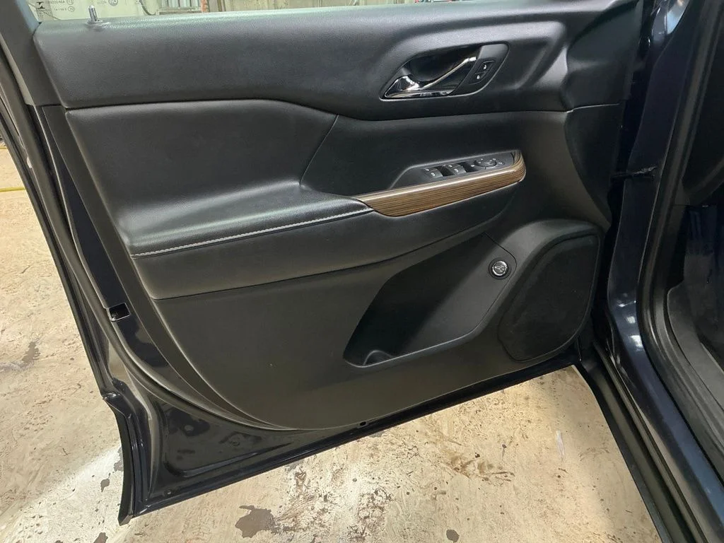Used 2018 Blue GMC SLE-2 image 14