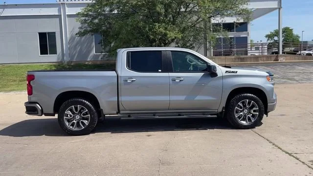 2024 Chevrolet Silverado 1500 RST - Photo 9