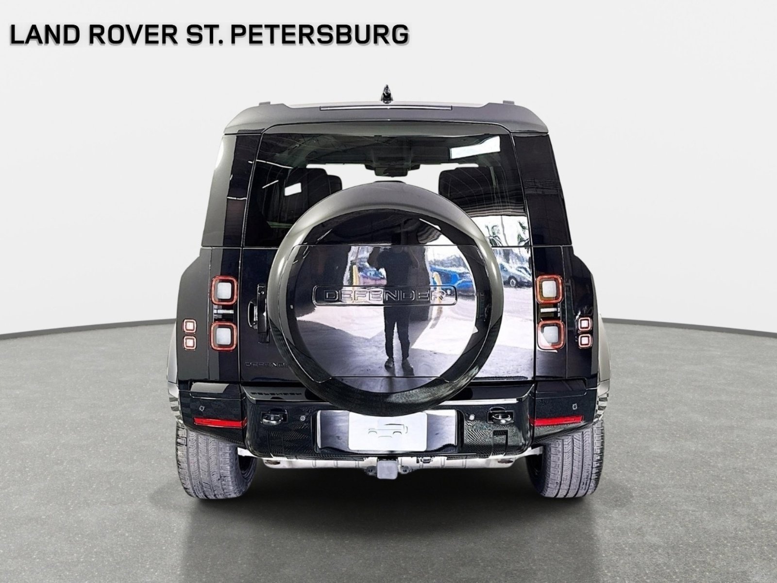 Used 2026 Santorini Black Land Rover X-Dynamic SE image 6