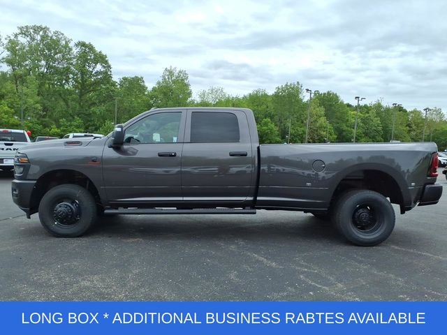 New 2026 Granite Crystal Metallic Clear-Coat Exterior Paint RAM Tradesman image 4
