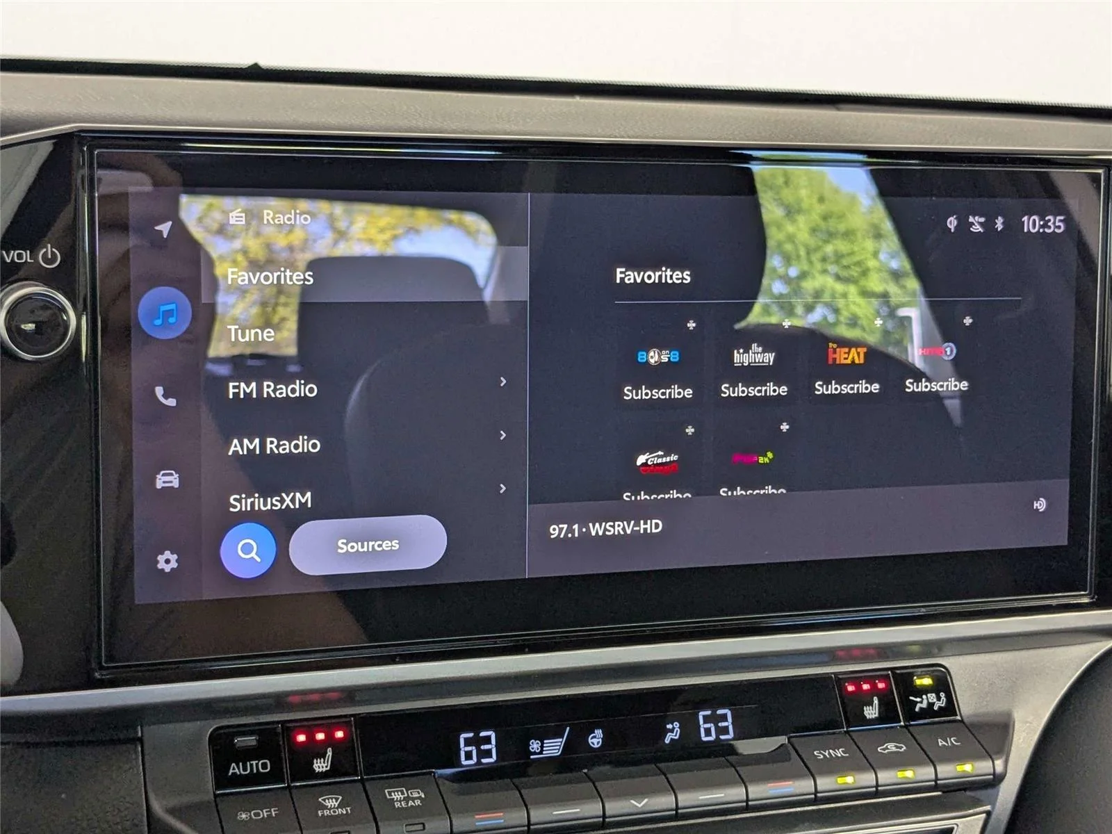 2025 Toyota Camry XSE - Photo 19