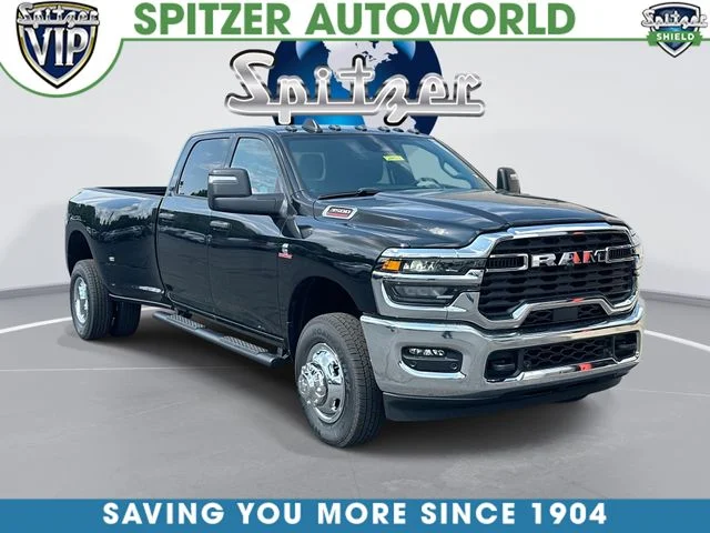 New 2026 Diamond Black Crystal Pearl-Coat Exterior Paint RAM Tradesman image 1