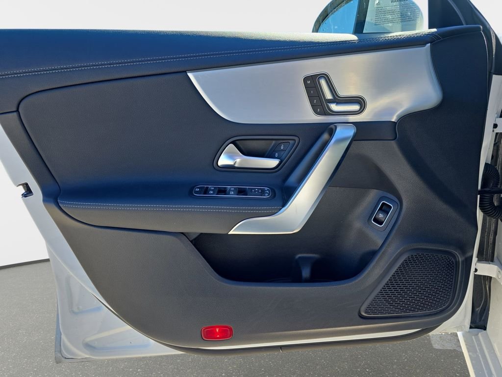 2025 Mercedes-Benz CLA CLA 250 - Photo 28
