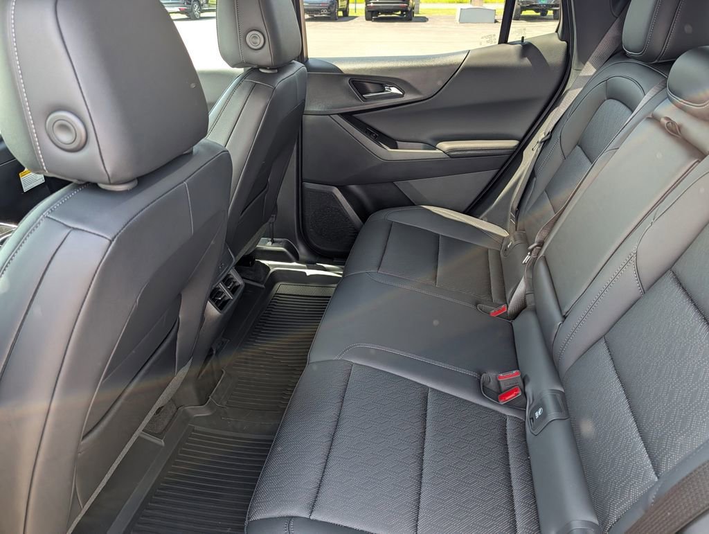 New 2026 Mosaic Black Metallic Chevrolet LT image 7