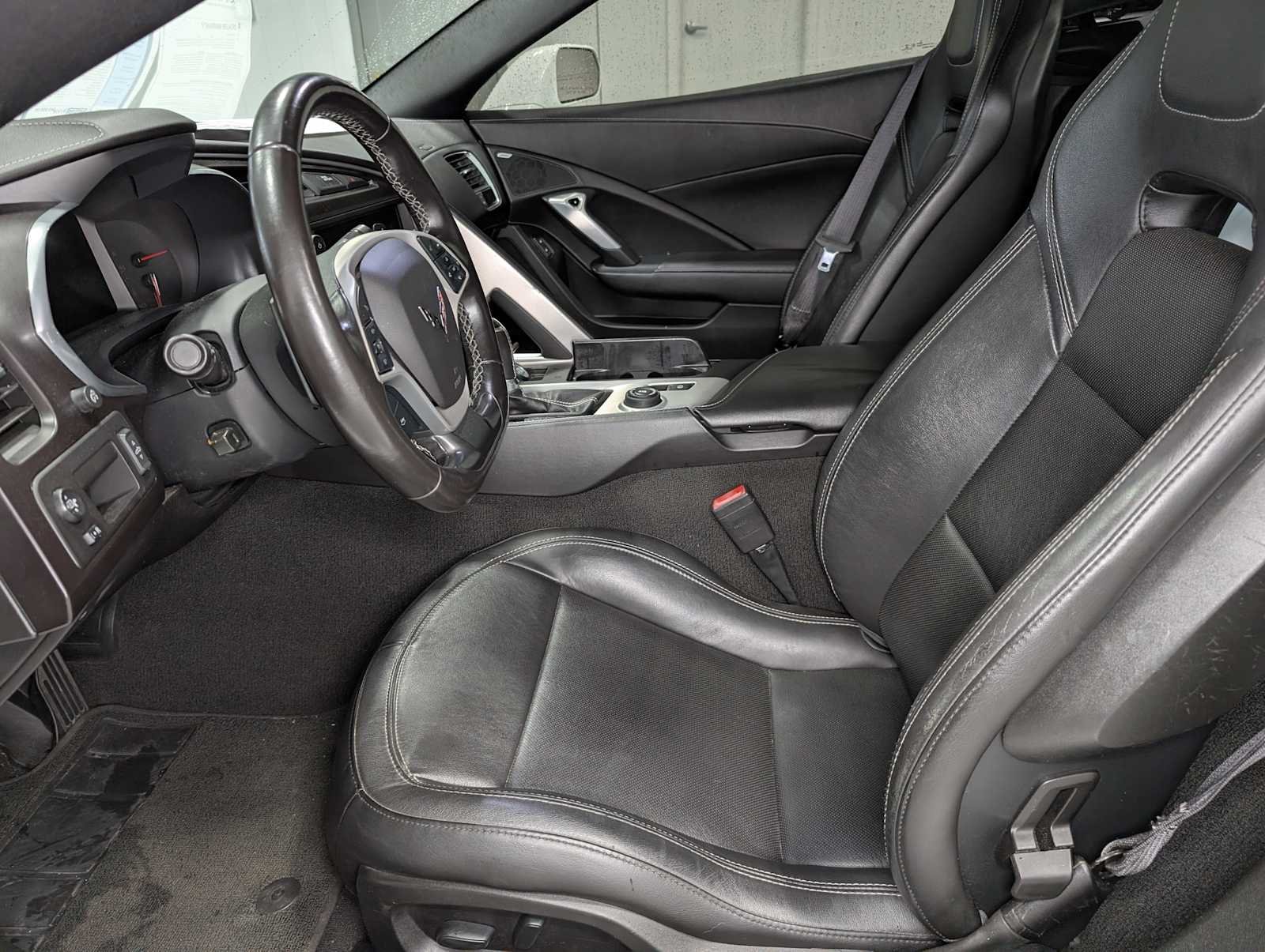 Used 2019 Arctic White Chevrolet 1LT image 4