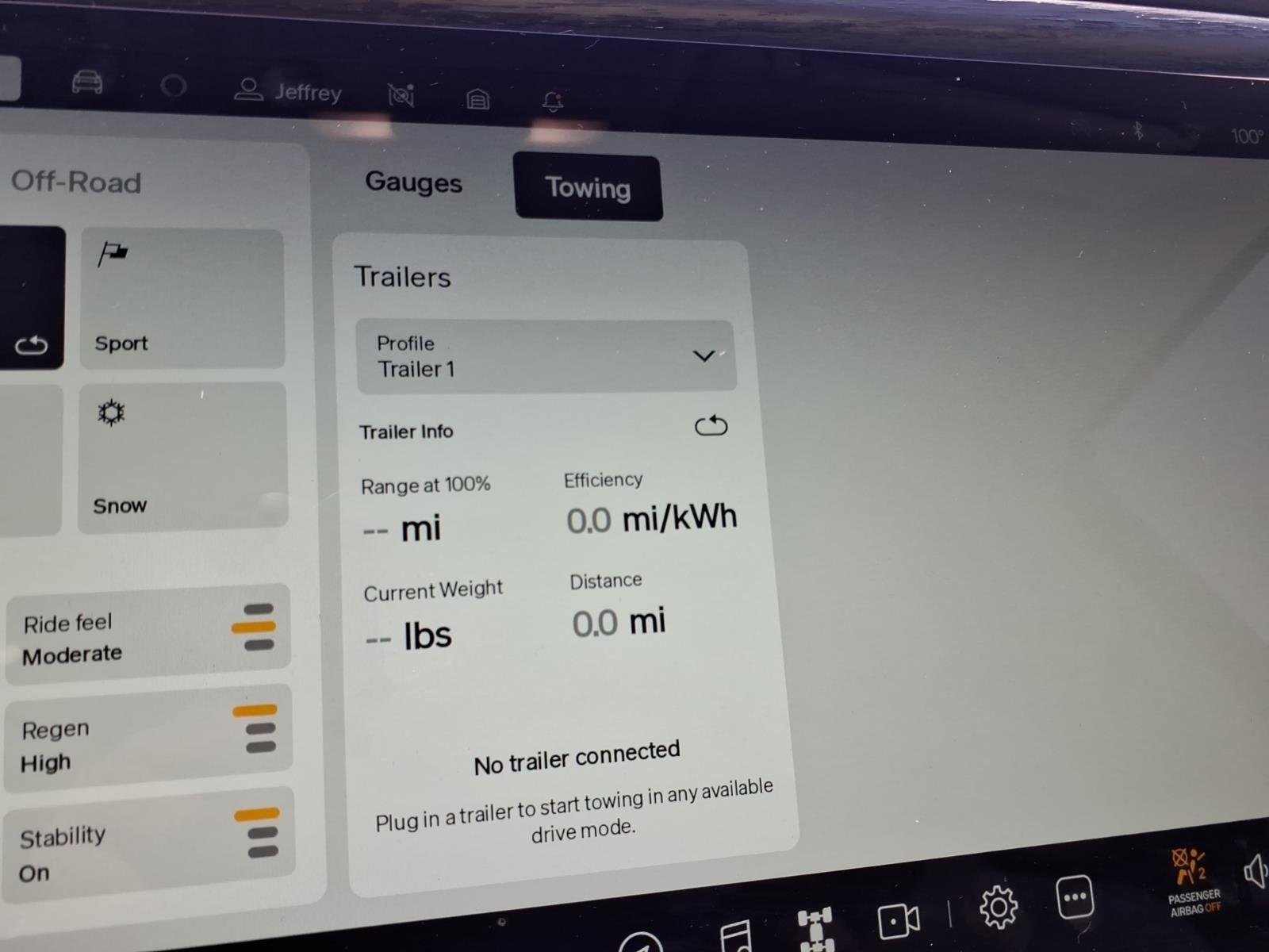 Used 2024  Rivian Adventure image 10