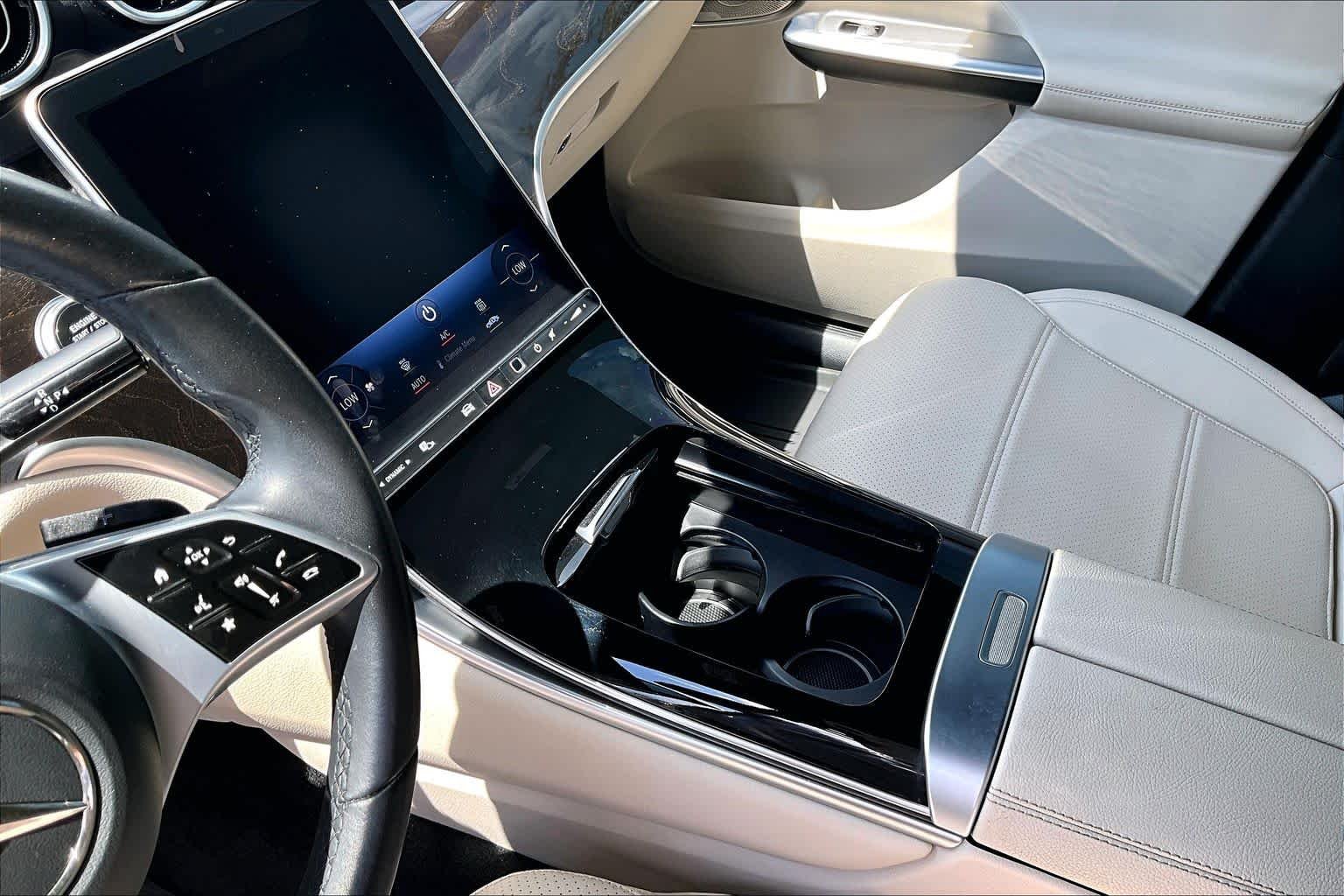 2024 Mercedes-Benz GLC 15