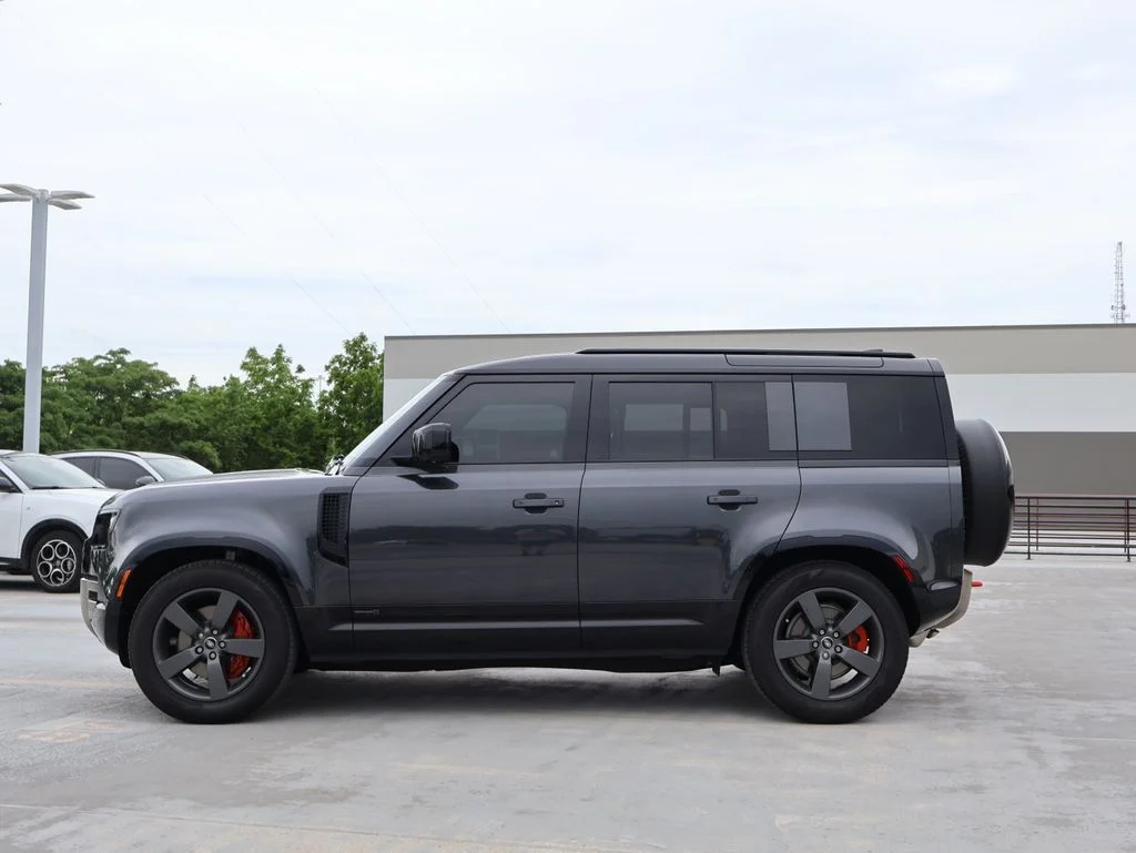 Certified Used 2025 Carpathian Gray Premium Metallic Land Rover X image 4