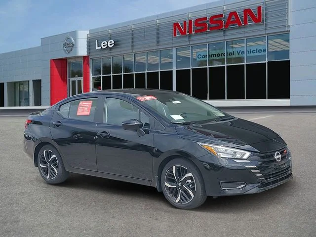 2025 Nissan Versa 1.6 SR CVT's photo