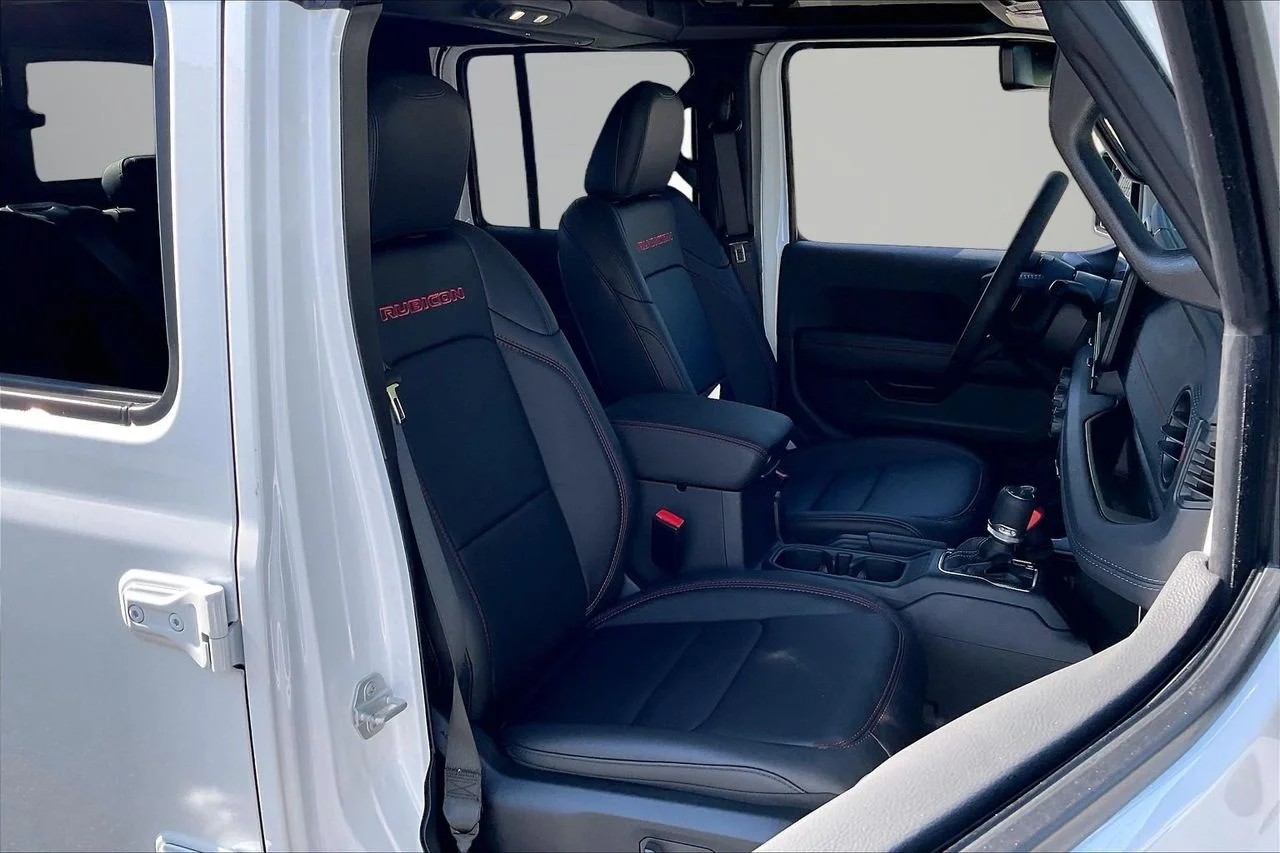 New 2026 Bright White Clearcoat Jeep Rubicon X image 19