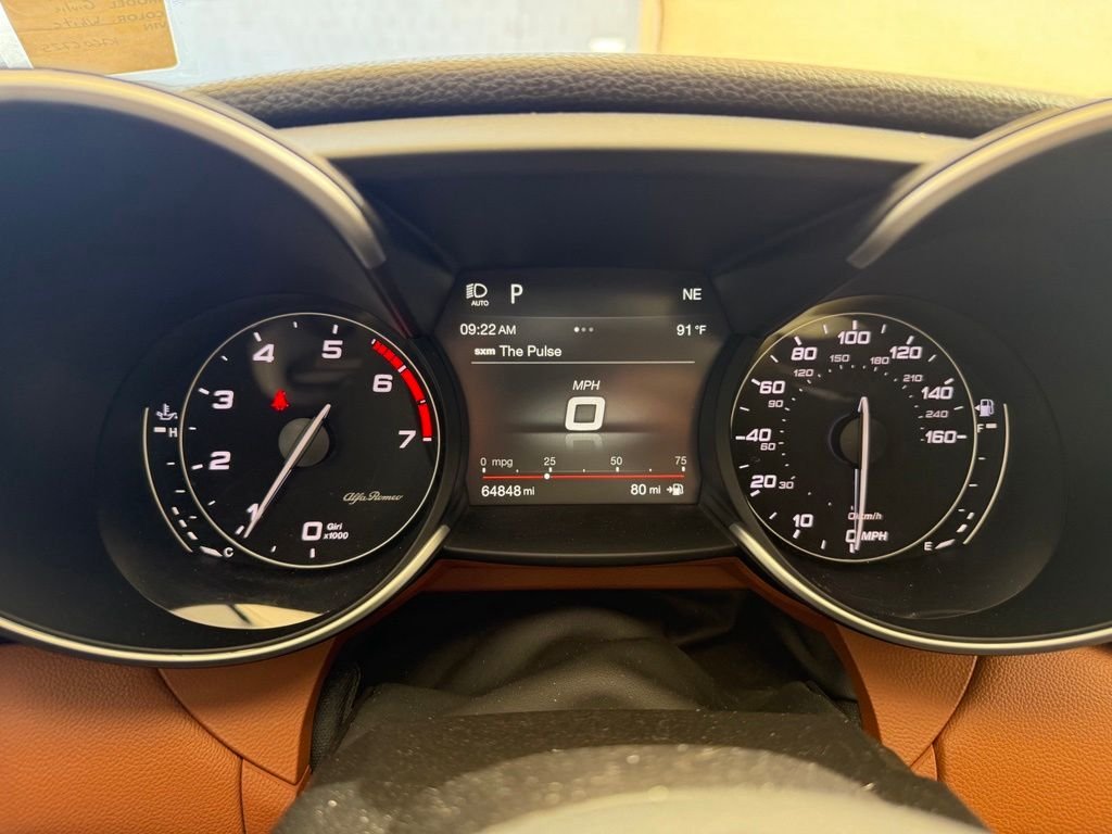 Used 2019 White Alfa Romeo Ti Sport image 20