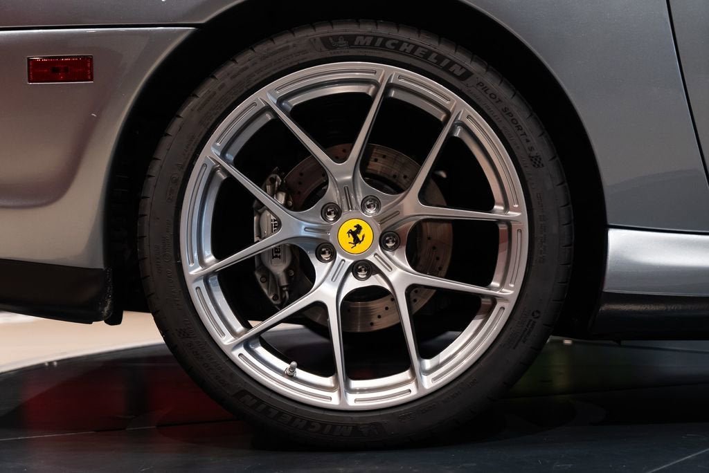 Used 2001 Grigio Titanio Metall Ferrari Maranello image 14