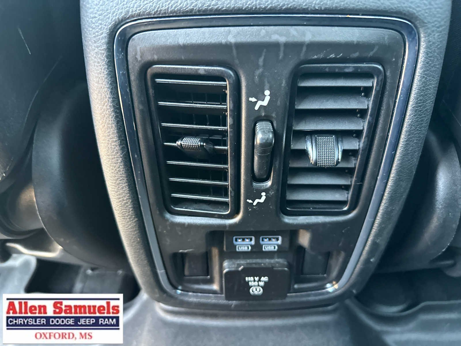 Used 2022 Bright White Clearcoat Jeep Limited image 35
