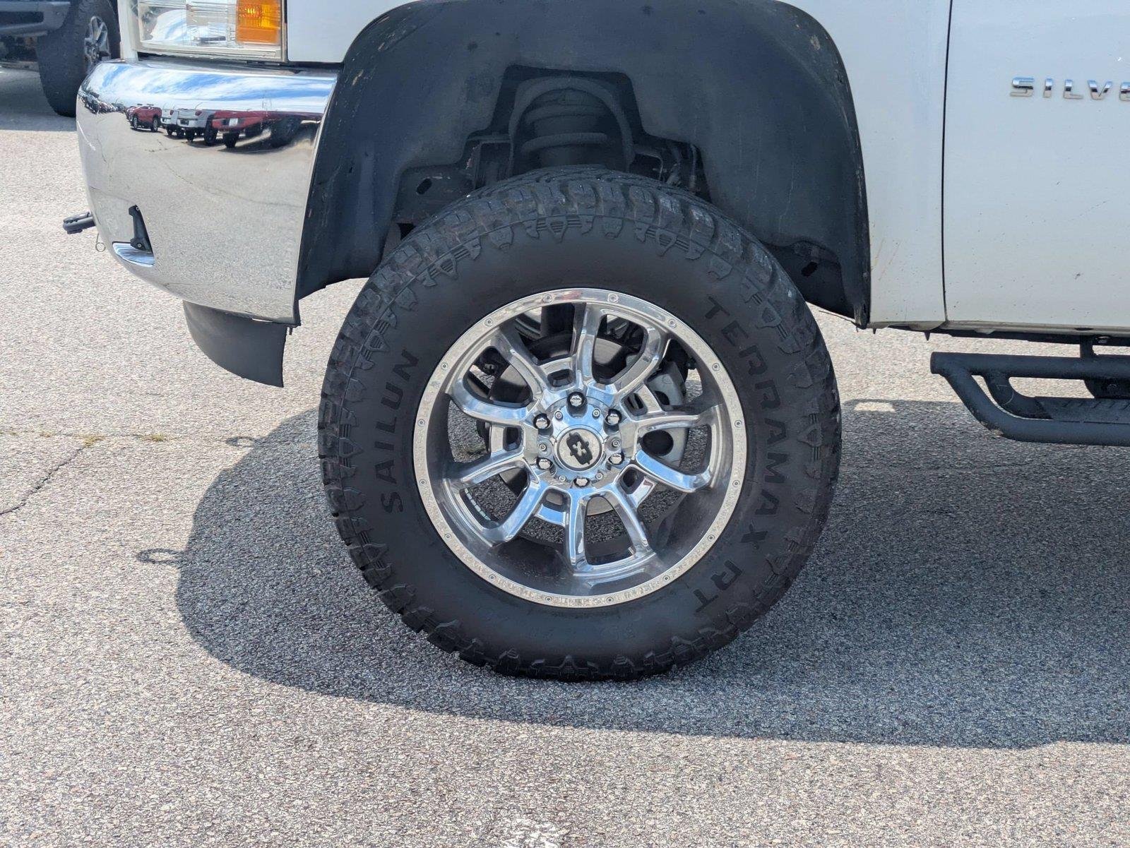 Used 2013 Summit White Chevrolet LTZ image 7