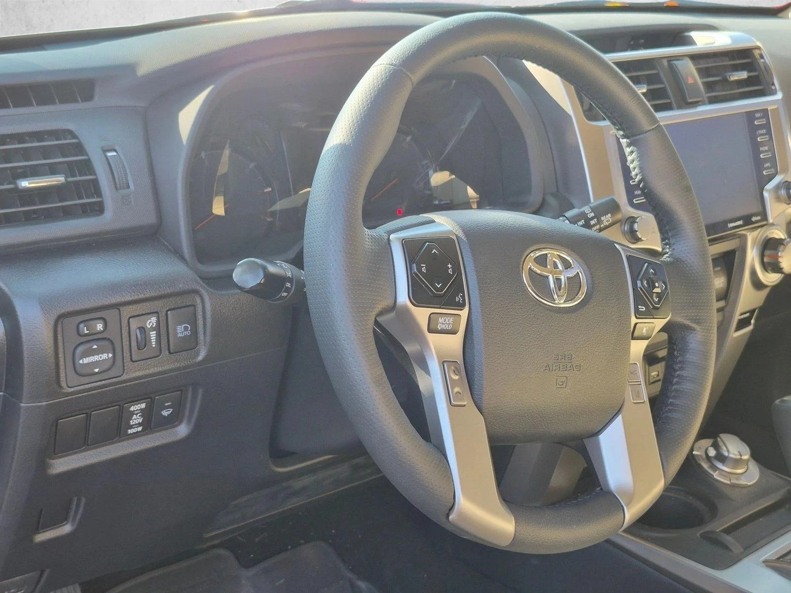 Used 2023 Ice Cap Toyota SR5 Premium image 3