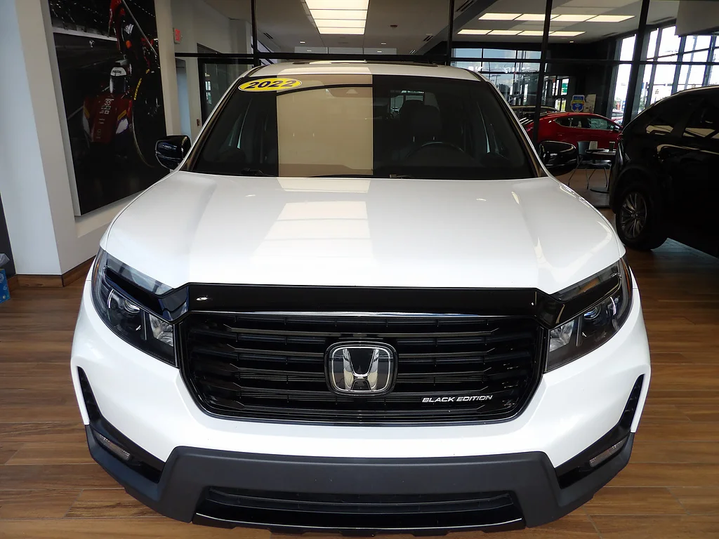 Used 2022 Platinum White Pearl Honda Black Edition image 2